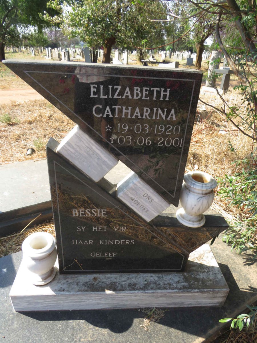 ? Elizabeth Catherina 1920-2001
