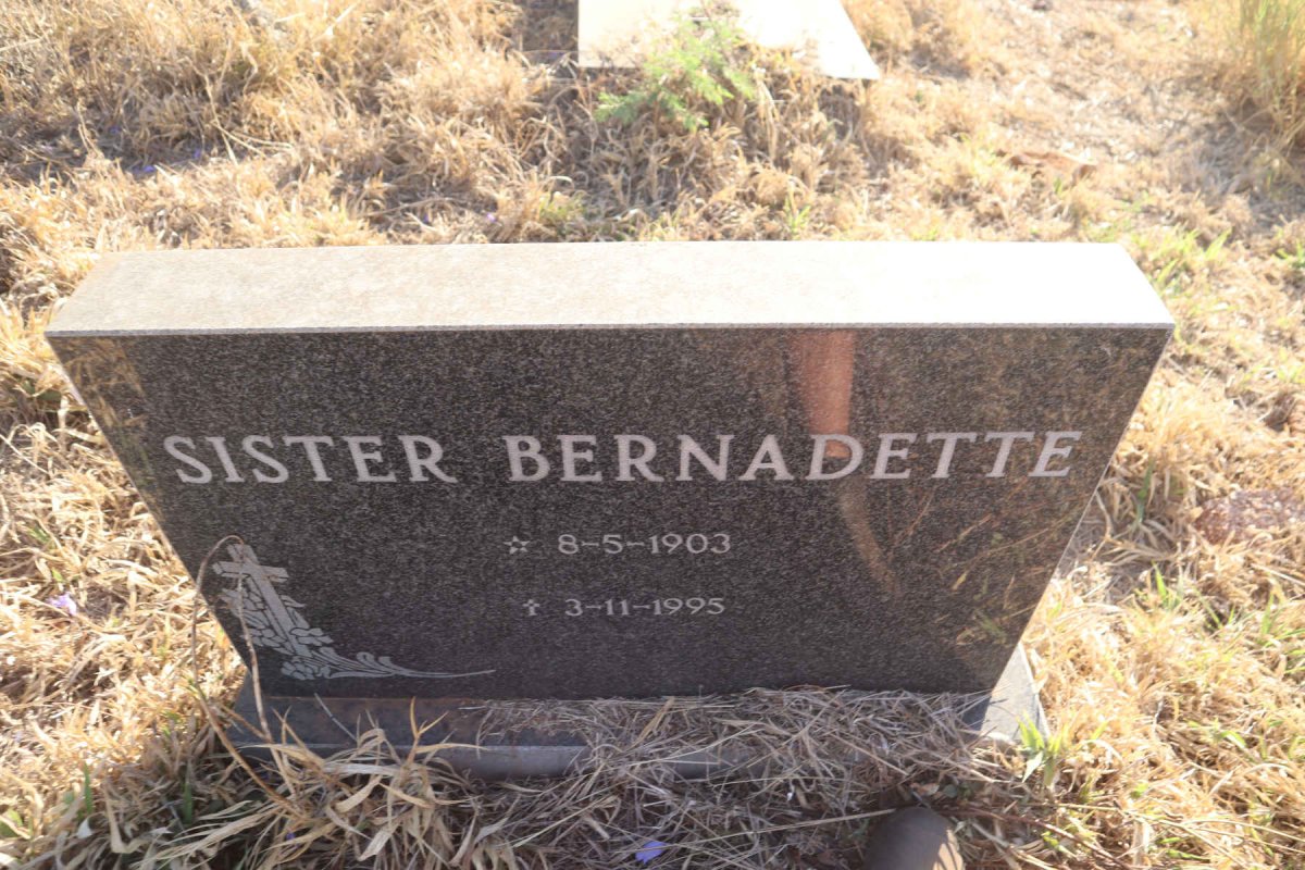 ? Bernadette 1903-1995