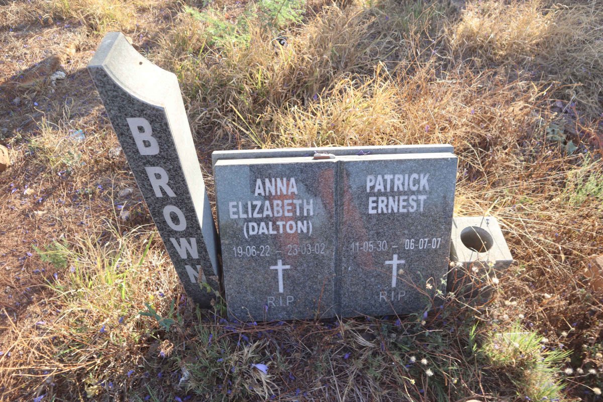 BROWN Patrick Ernest 1930-2007 & Anna Elizabeth DALTON 1922-2002
