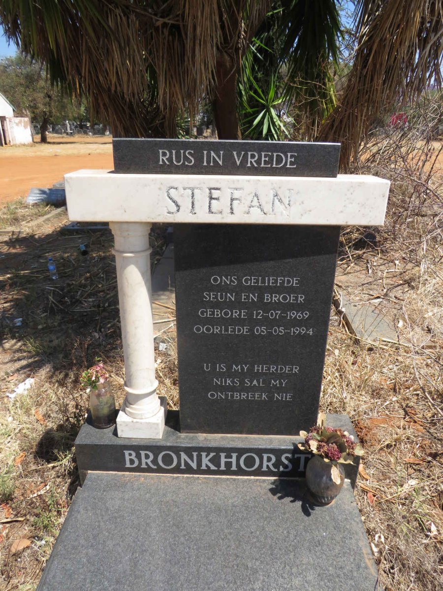 BRONKHORST Stefan 1969-1994