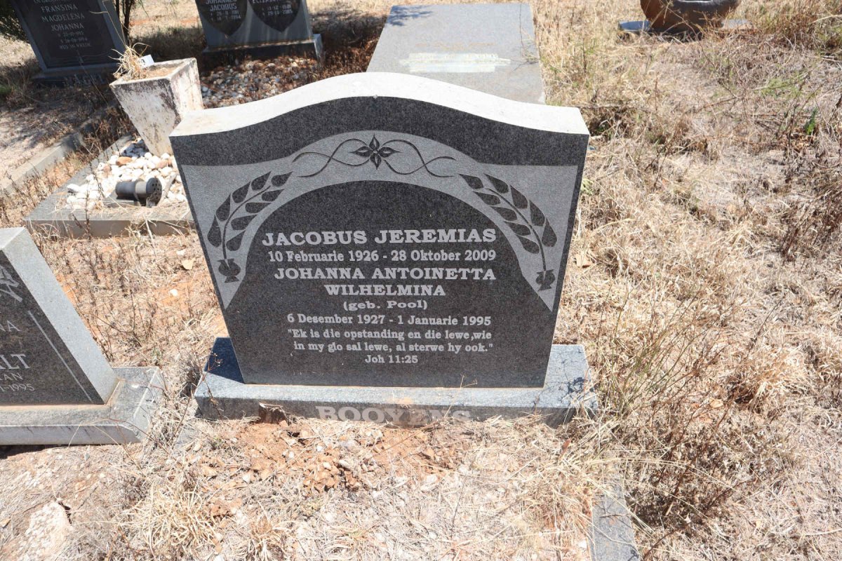 BOOYENS Jacobus Jeremias 1926-2009 & Johanna Antoinette Wilhelmina POOL 1927-1995