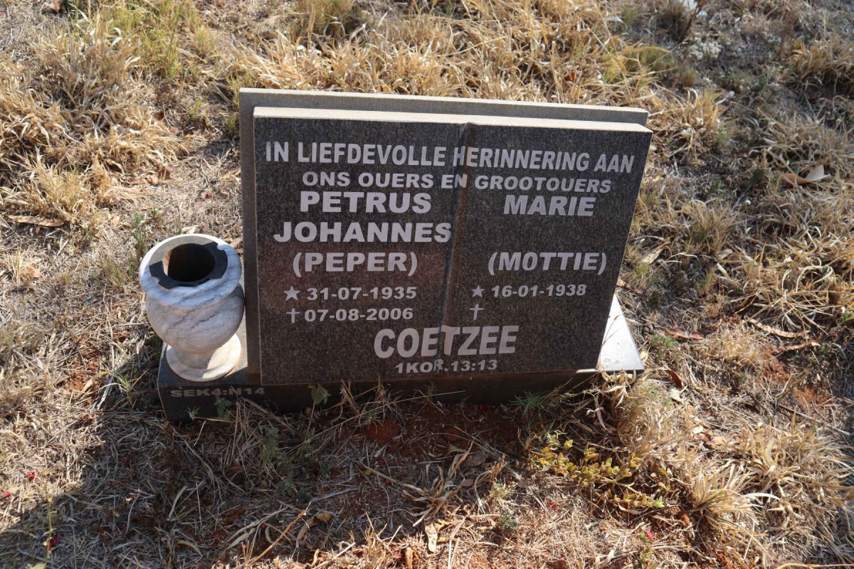 COETZEE Petrus Johannes 1935-2006 & Marie 1938- 