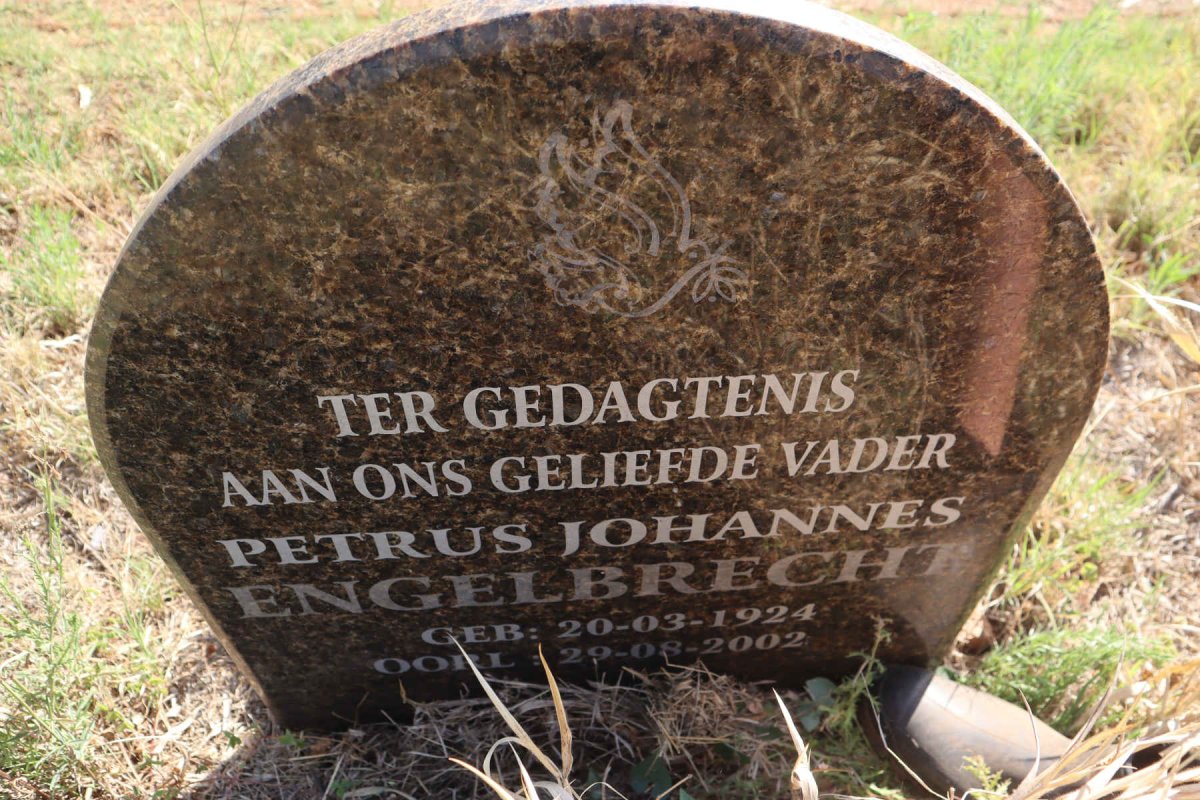 ENGELBRECHT Petrus Johannes 1924-2002