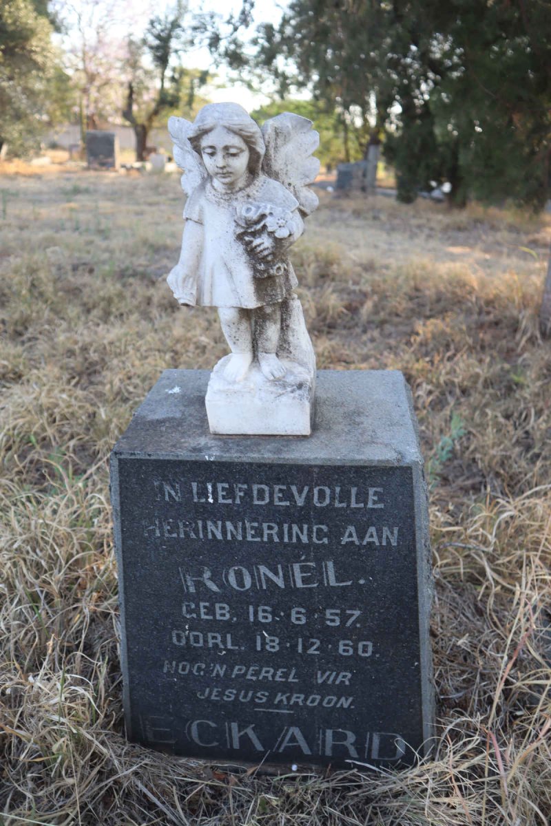 ECKARD Ronel 1957-1960