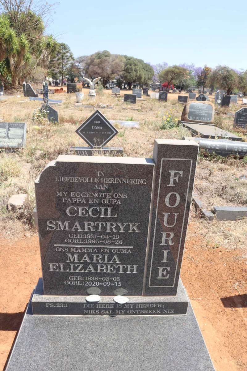 FOURIE Cecil Smartryk 1931-1995 & Maria Elizabeth 1938-2020