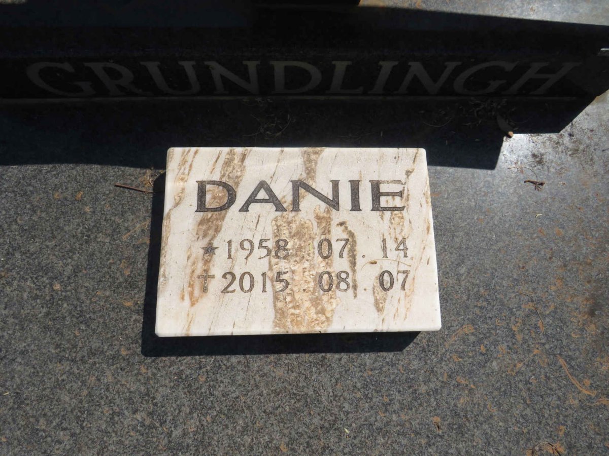 GRUNDLINGH Andries Everades 1935-1989 :: GRUNDLINGH Danie 1958-2015_2