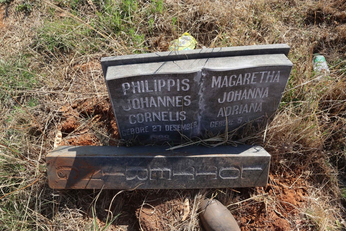 LOTTERING Philippis Johannes Cornelis 1938- & Magaretha Johanna Adriana 1933-_2