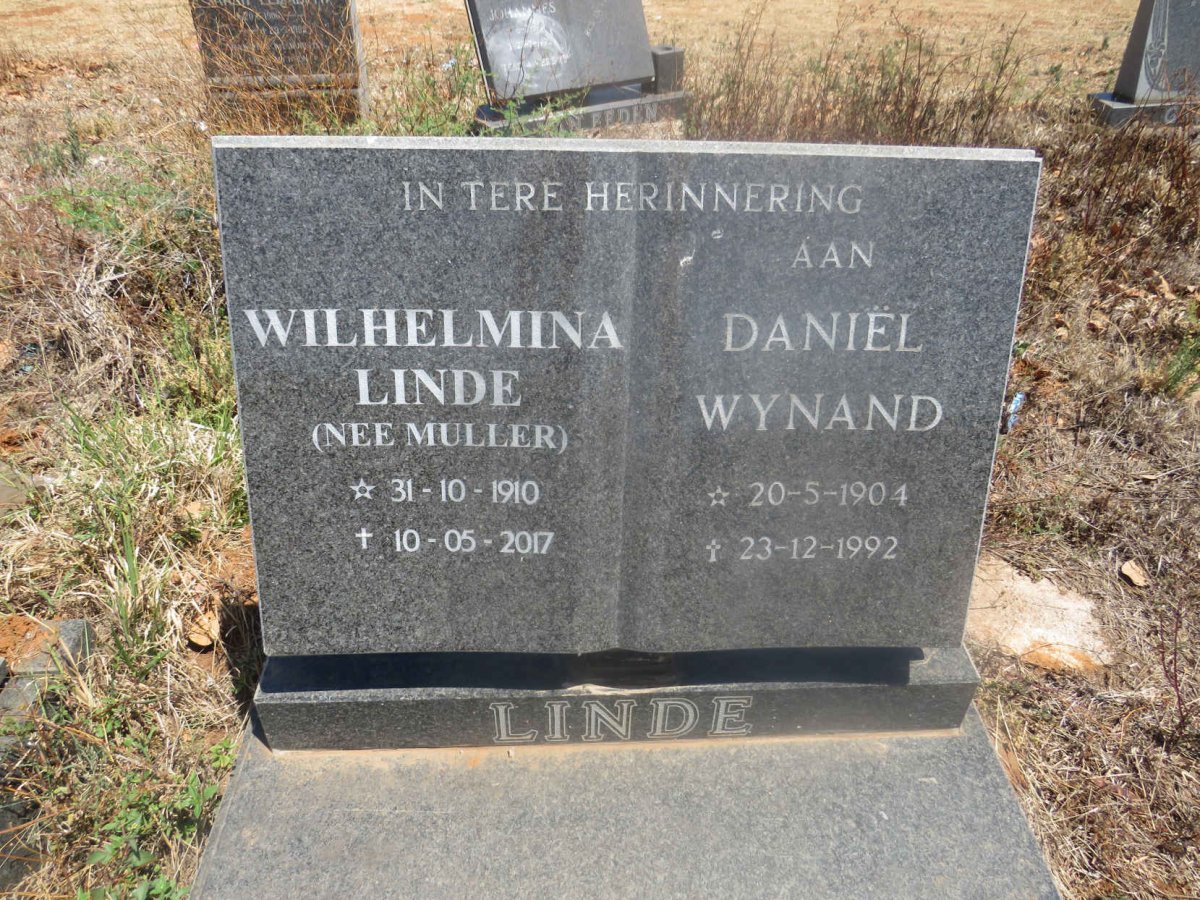 LINDE Daniel Wynand 1904-1992 & Wilhelmina MULLER 1910-2017