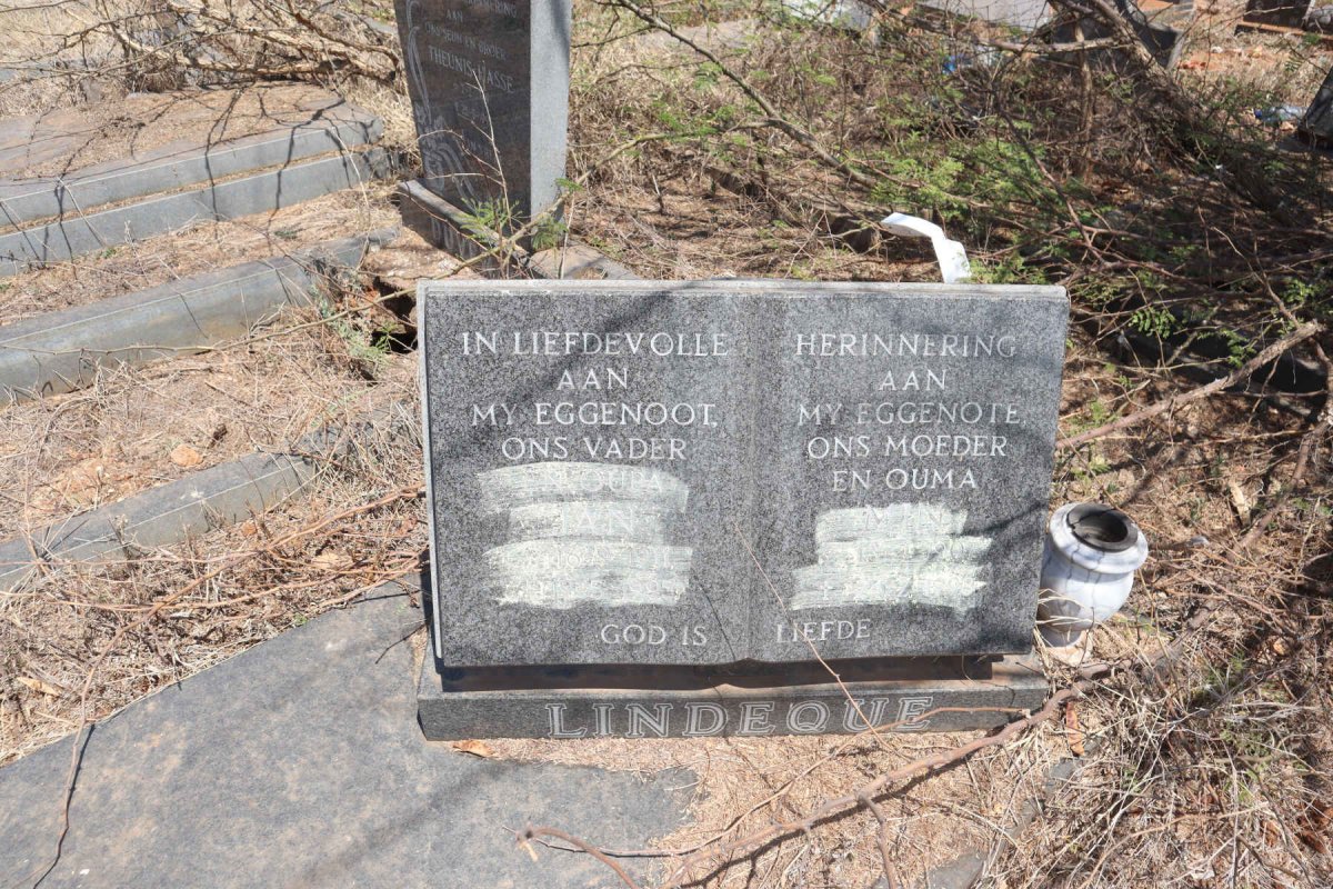 LINDEQUE Jan 1911-1995 & Min 1907-1998