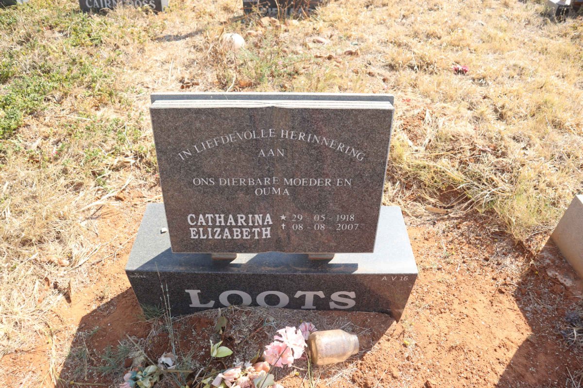 LOOTS Catharina Elizabeth 1918-2007