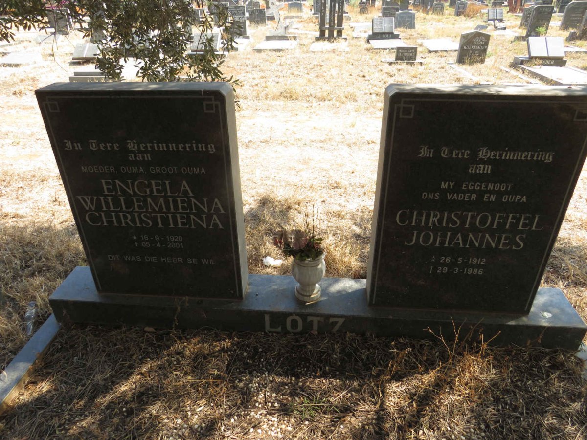 LOTZ Christoffel Johannes 1912-1986 & Engela Willemiena Christiena 1920-2001