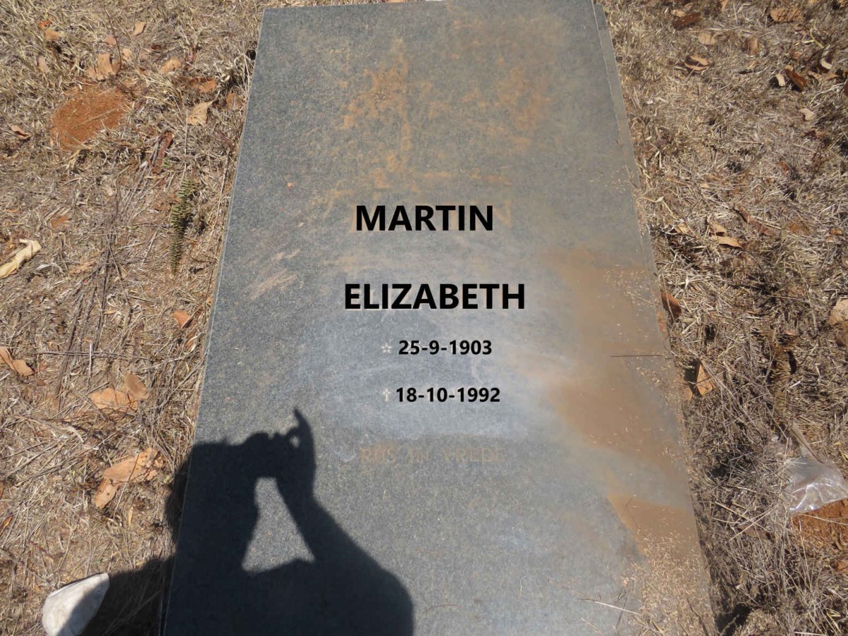MARTIN Elizabeth 1903-1992