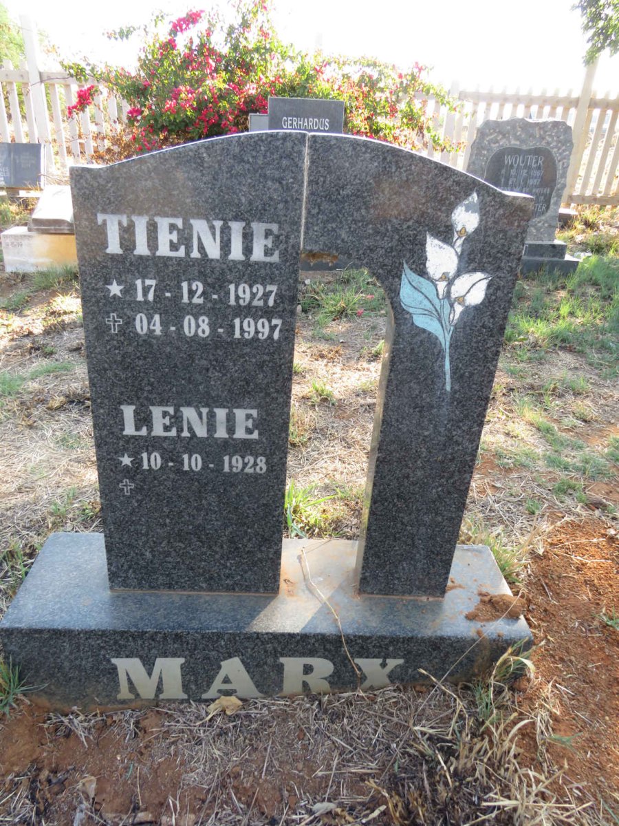 MARX Tienie 1927-1997 & Lenie 1928-