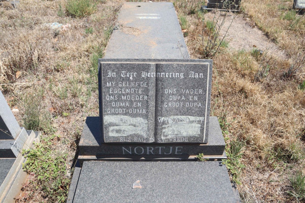 NORTJE Wynand R.F. 1911-1996 & Sarie 1914-1995