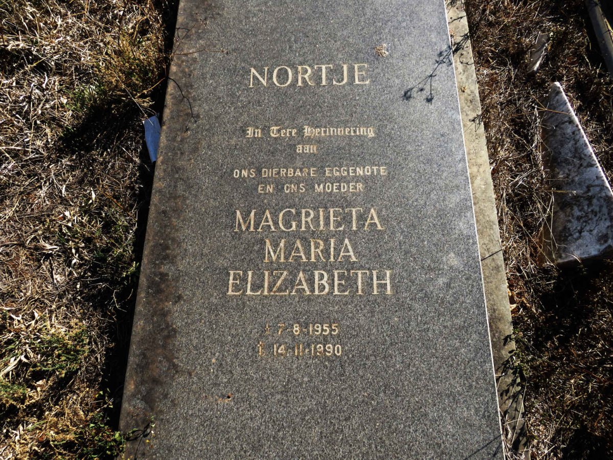 NORTJE Magrieta Maria Elizabeth 1955-1990