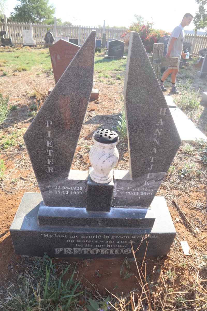 PRETORIUS Pieter 1936-1999 & Hannatjie 1936-2019