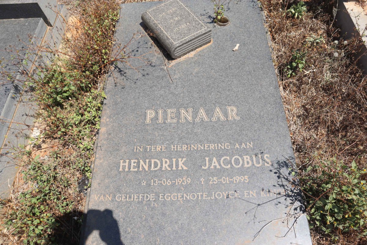 PIENAAR Hendrik Jacobus 1939-1995