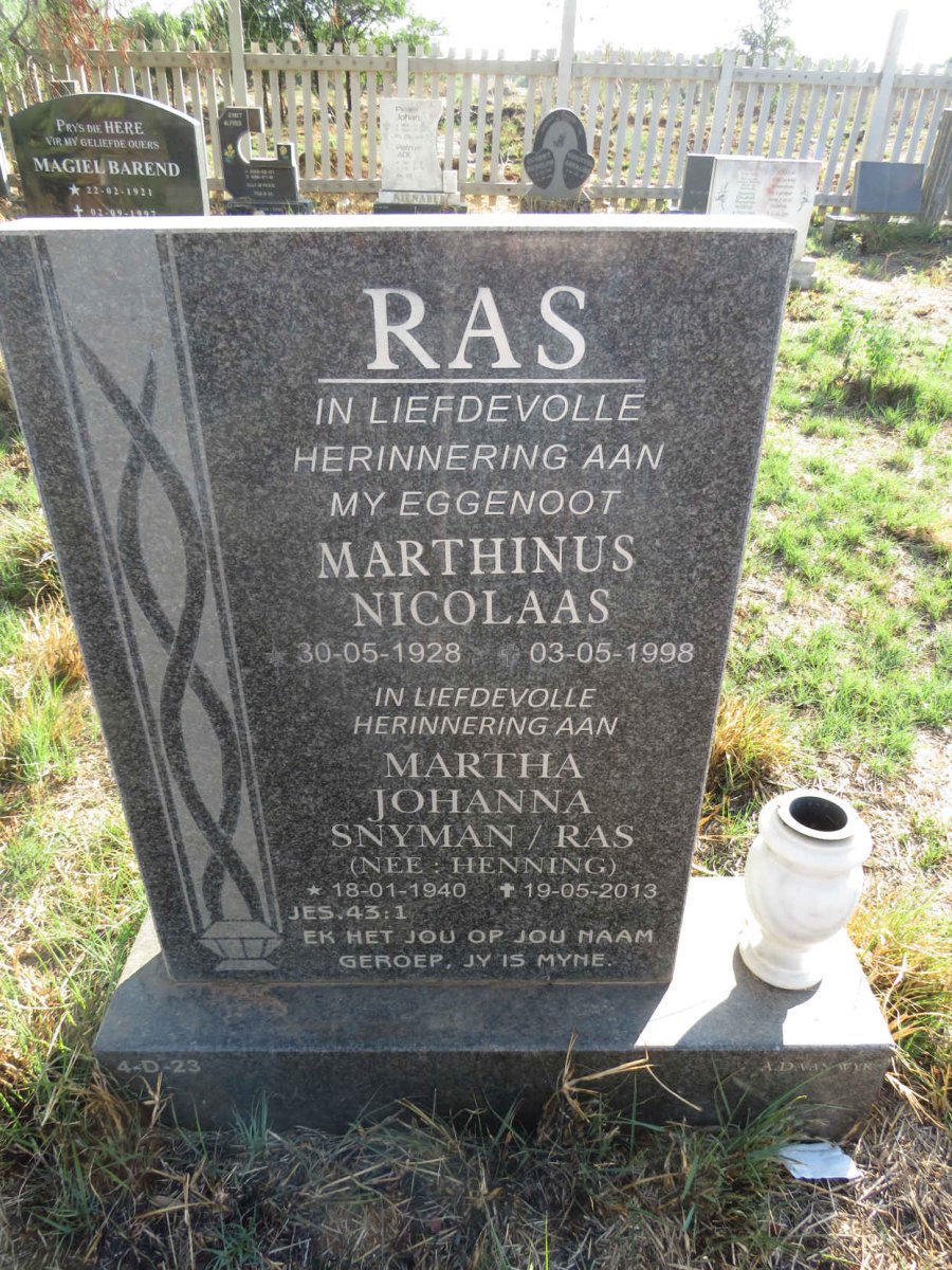 RAS Marthinus Nicolaas 1928-1998 & Martha Johanna SNYMAN nee HENNING 1940-2013