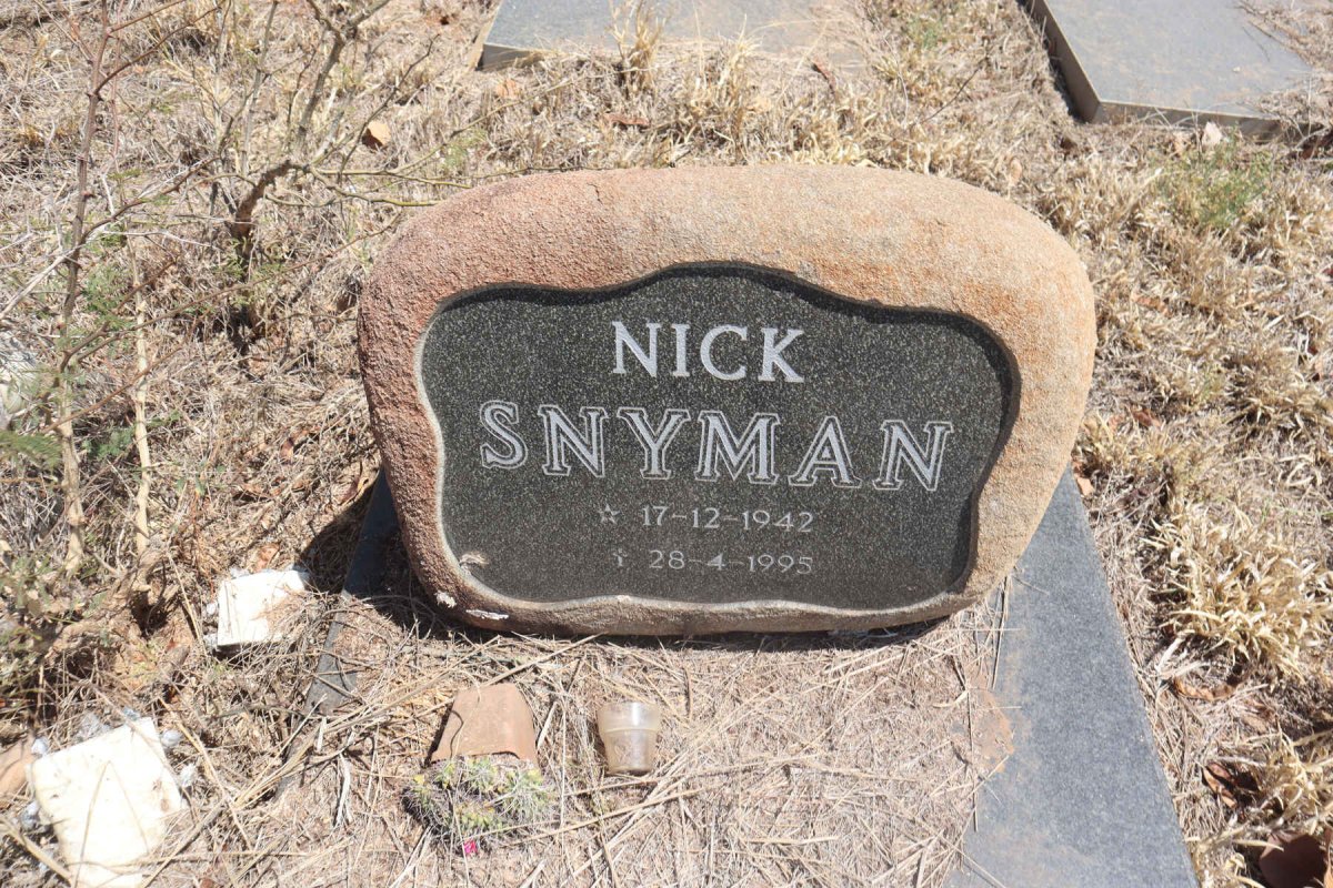 SNYMAN Nick 1942-1995