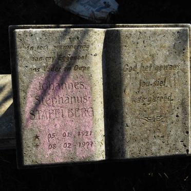 STAPELBERG Johannes Stephanus 1921-1997