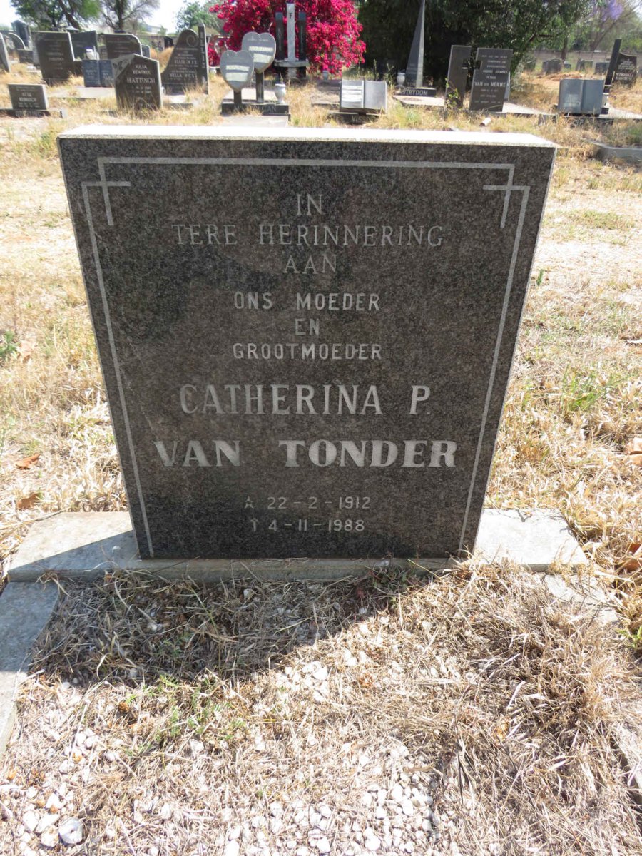 TONDER Catherina P., van 1912-1988