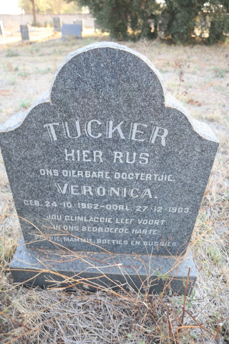 TUCKER Veronica 1962-1963
