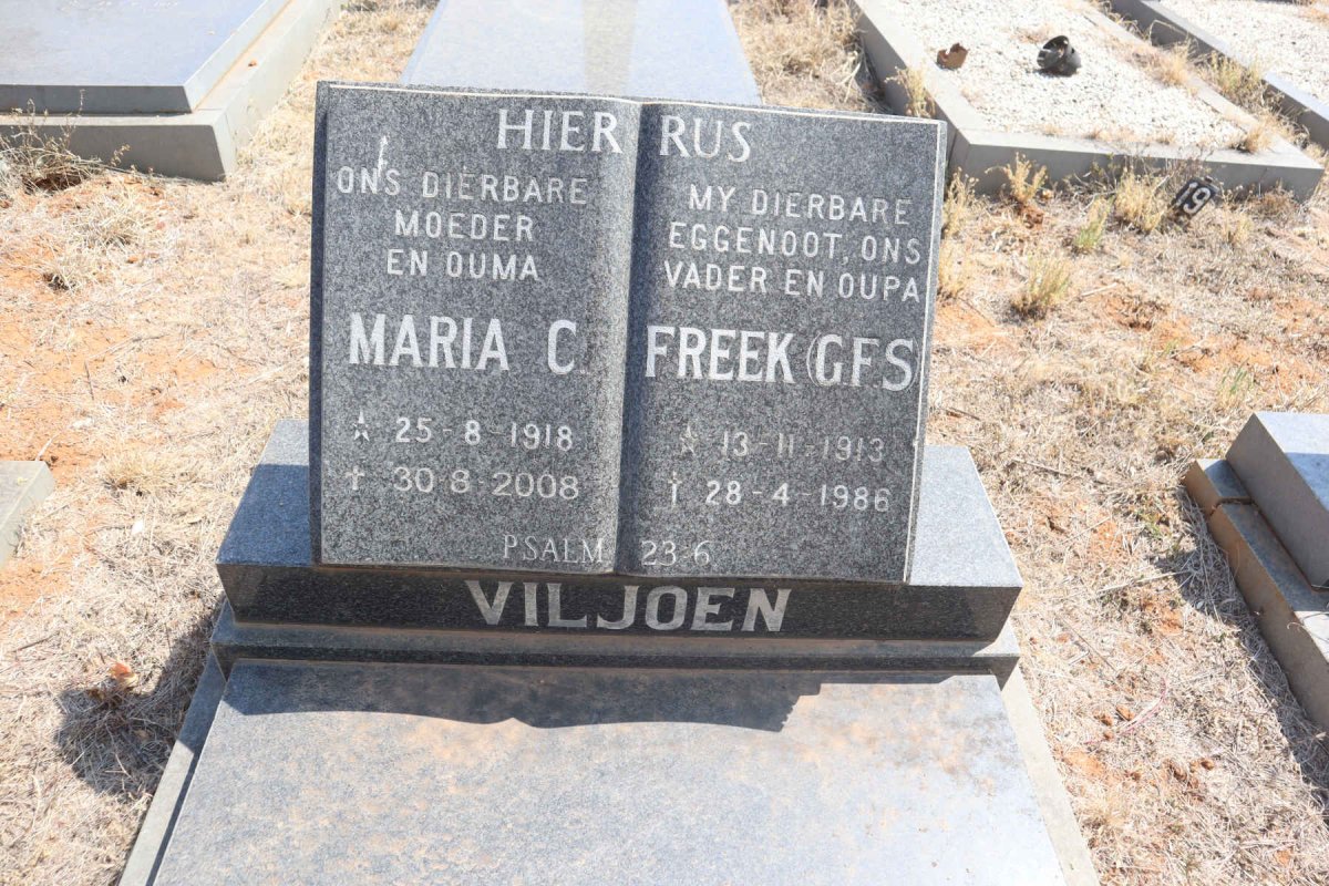 VILJOEN G.F.S. 1913-1986 & Maria C. 1918-2008