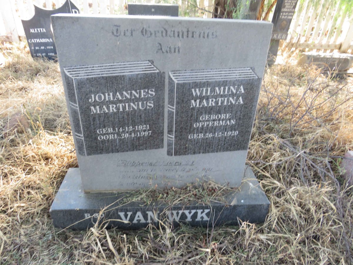WYK Johannes Martinus, van 1921-1997 & Wilmina Martina OPPERMAN 1920-