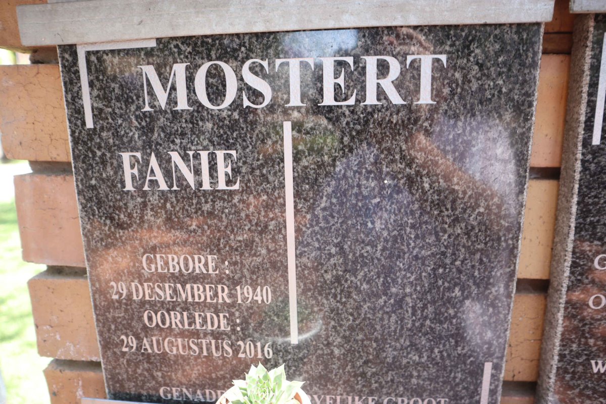 MOSTERT Fanie 1940-2016