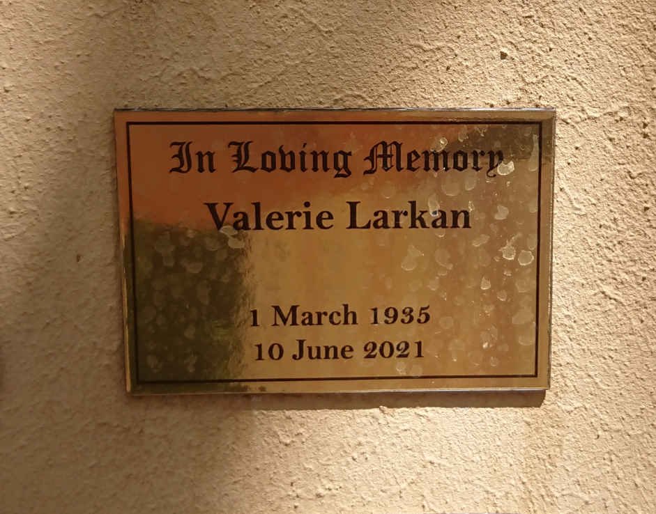 LARKAN Valerie 1935-2021