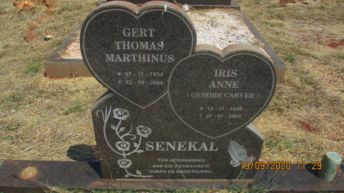 SENEKAL Gert Thomas Marthinus 1934-2004 &amp; Iris Anne CARVER 1938-2003 