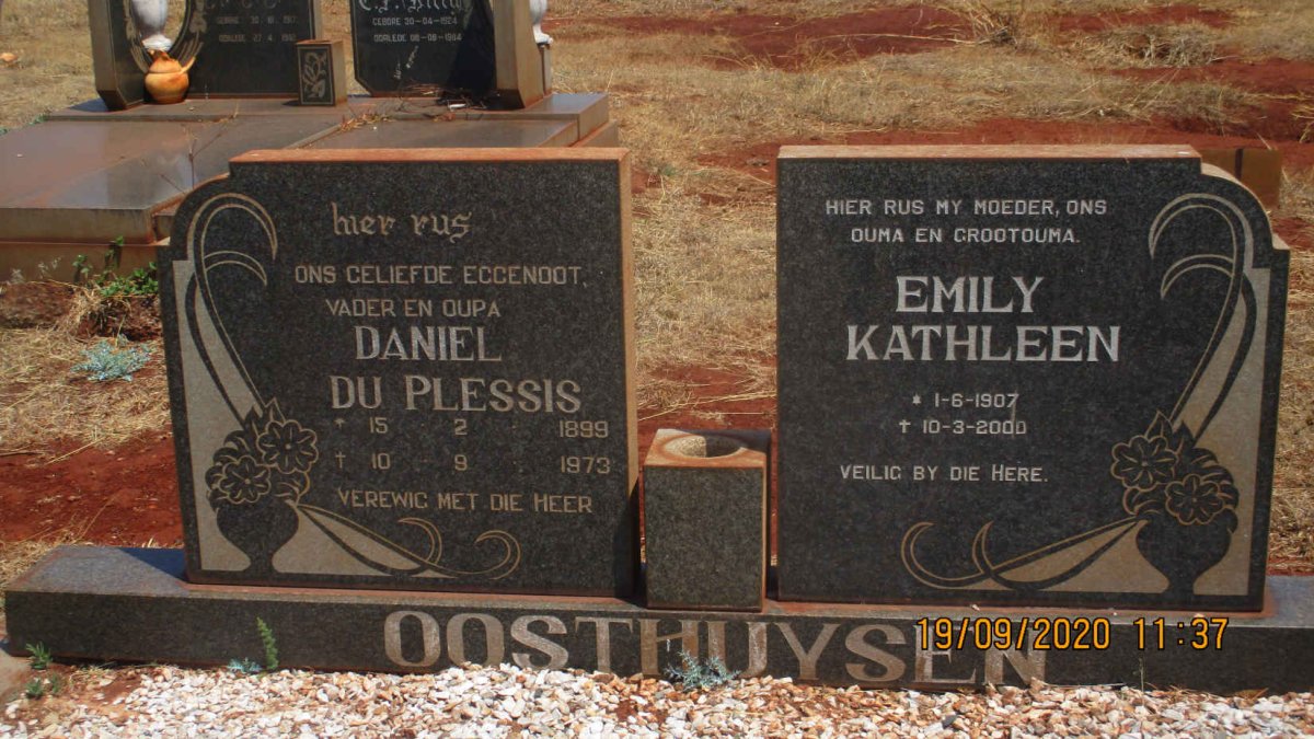 OOSTHUYSEN Daniel du Plessis 1899-1973 &amp; Emily Kathleen 1907-2000