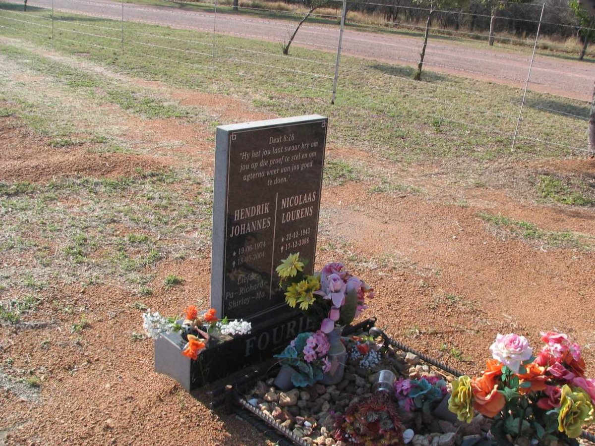 FOURIE Hendrik Johannes 1974-2004 :: FOURIE Nicolaas Lourens 1943-2008