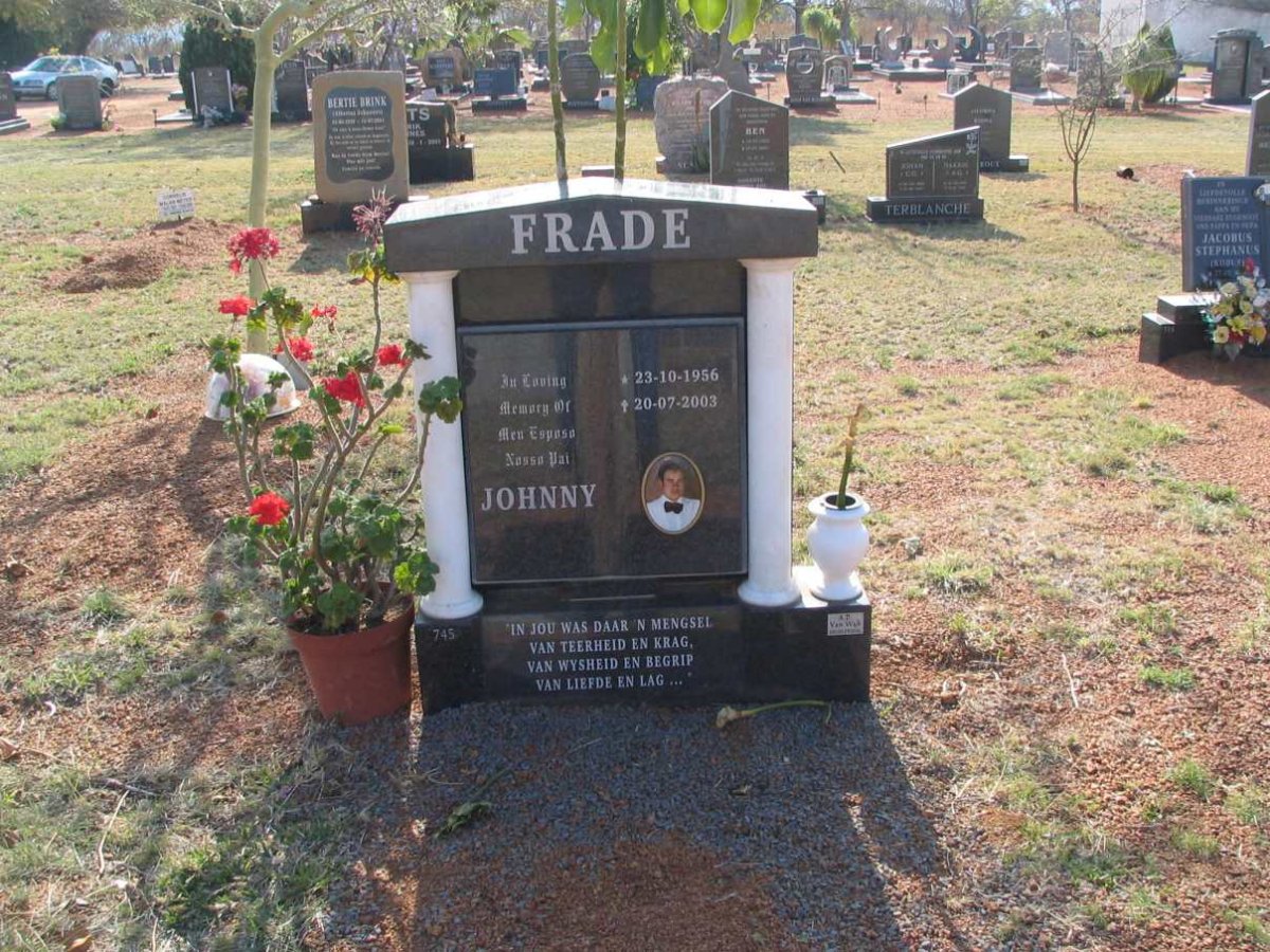 FRADE Johnny 1956-2003