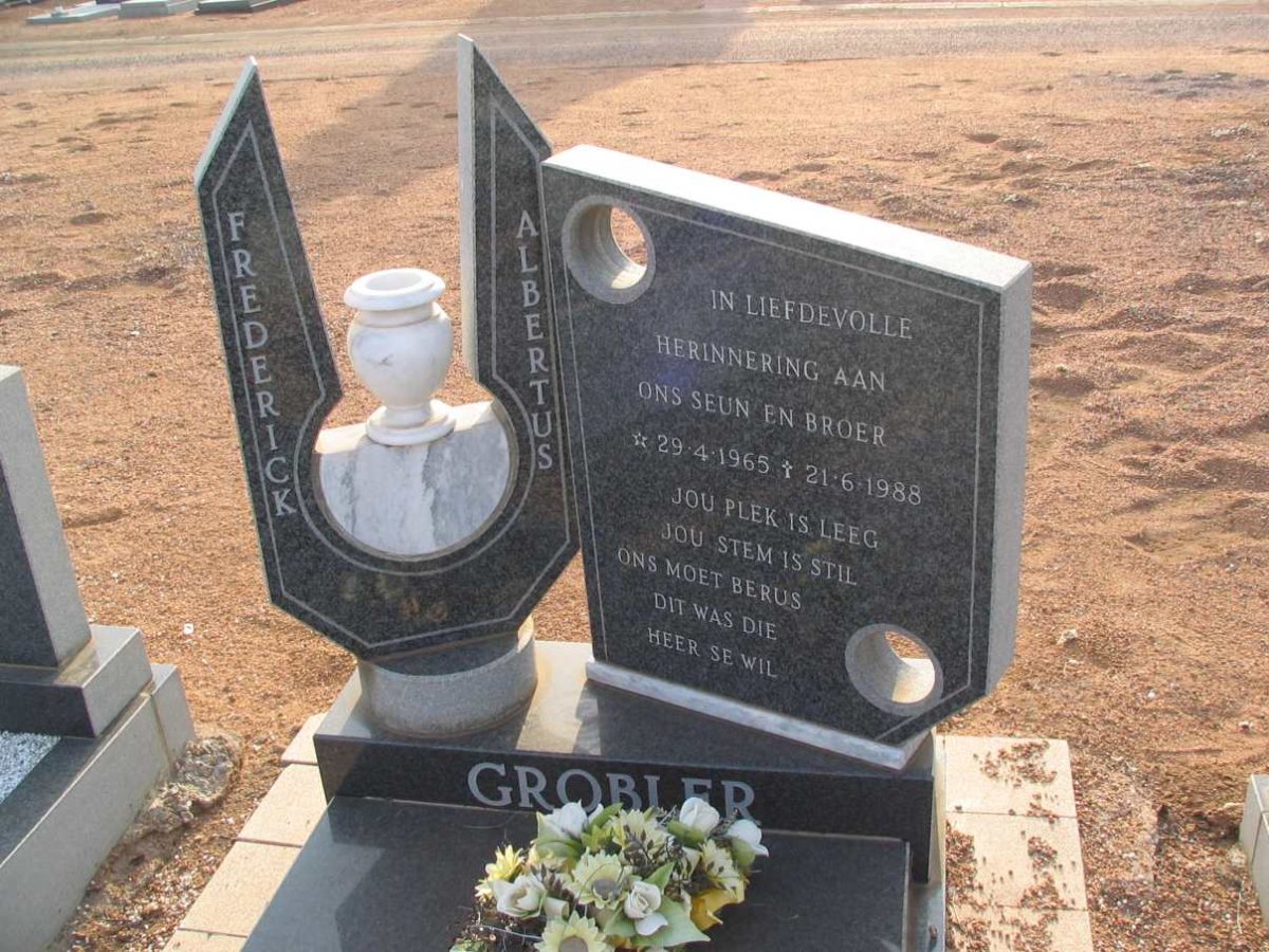 GROBLER Frederick Albertus 1965-1988