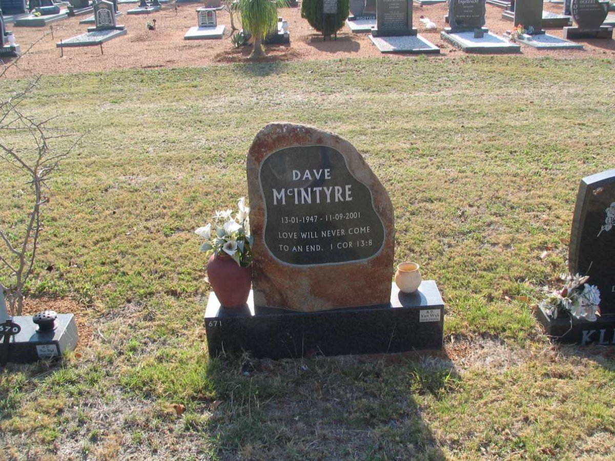 McINTYRE Dave 1947-2001