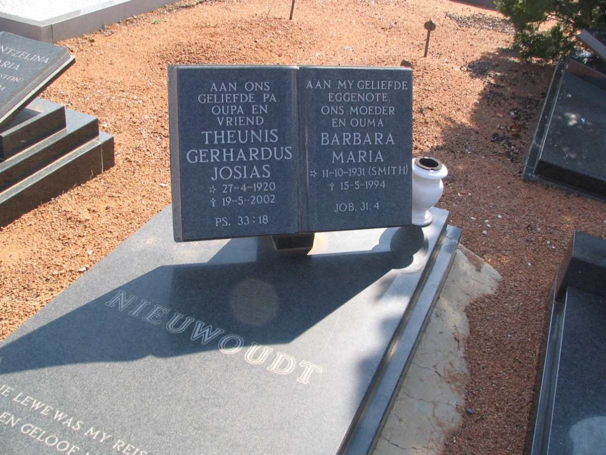 NIEUWOUDT Theunis Gerhardus Jasias 1920-2002 &amp; Barbara Maria SMITH 1931-1994