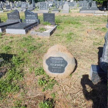STOFBERG Theunis Christoffel Botha 1917-1977 & Petronella Hendrika 1920-2010