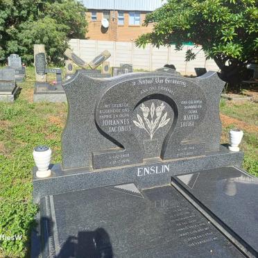 ENSLIN Johannes Jacobus 1908-1976 & Martha Louisa 1916-2003
