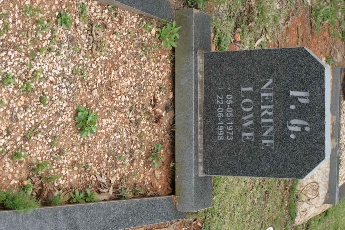 LOWE Nerine 1973-1998