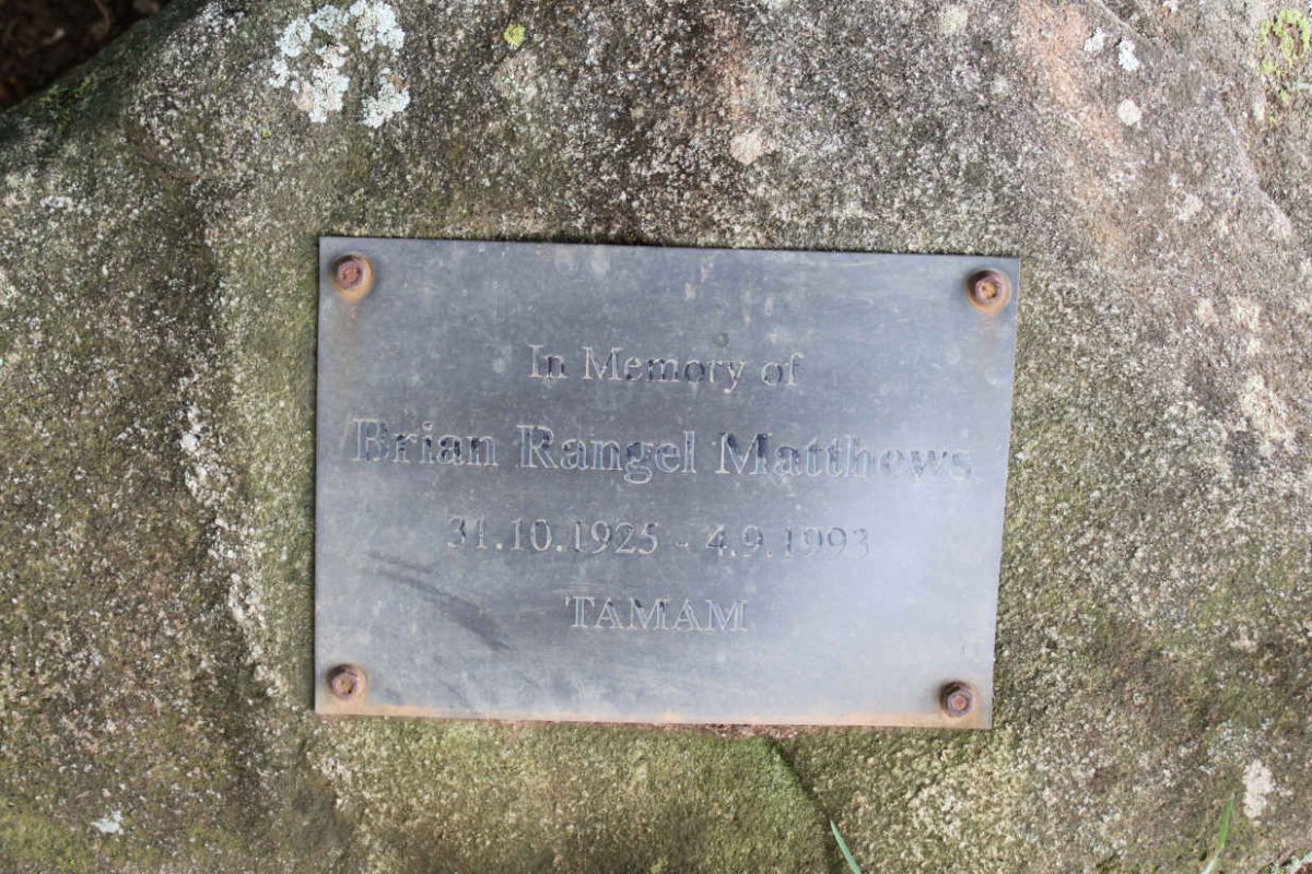 MATTHEWS Brian Rangel 1925-1993