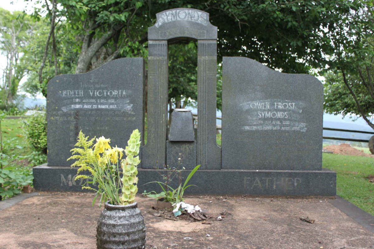 SYMONDS Owen Frost 1883-1965 &amp; Edith Victoria ALLISON 18??-1957