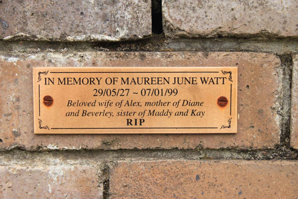WATT Maureen June 1927-1999