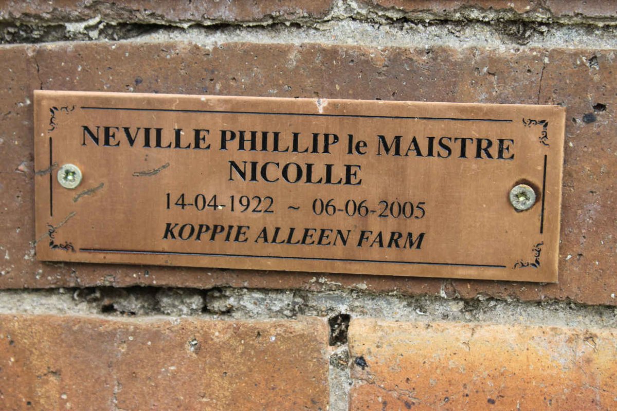 NICOLLE Neville Phillip le Maistre 1922-2005
