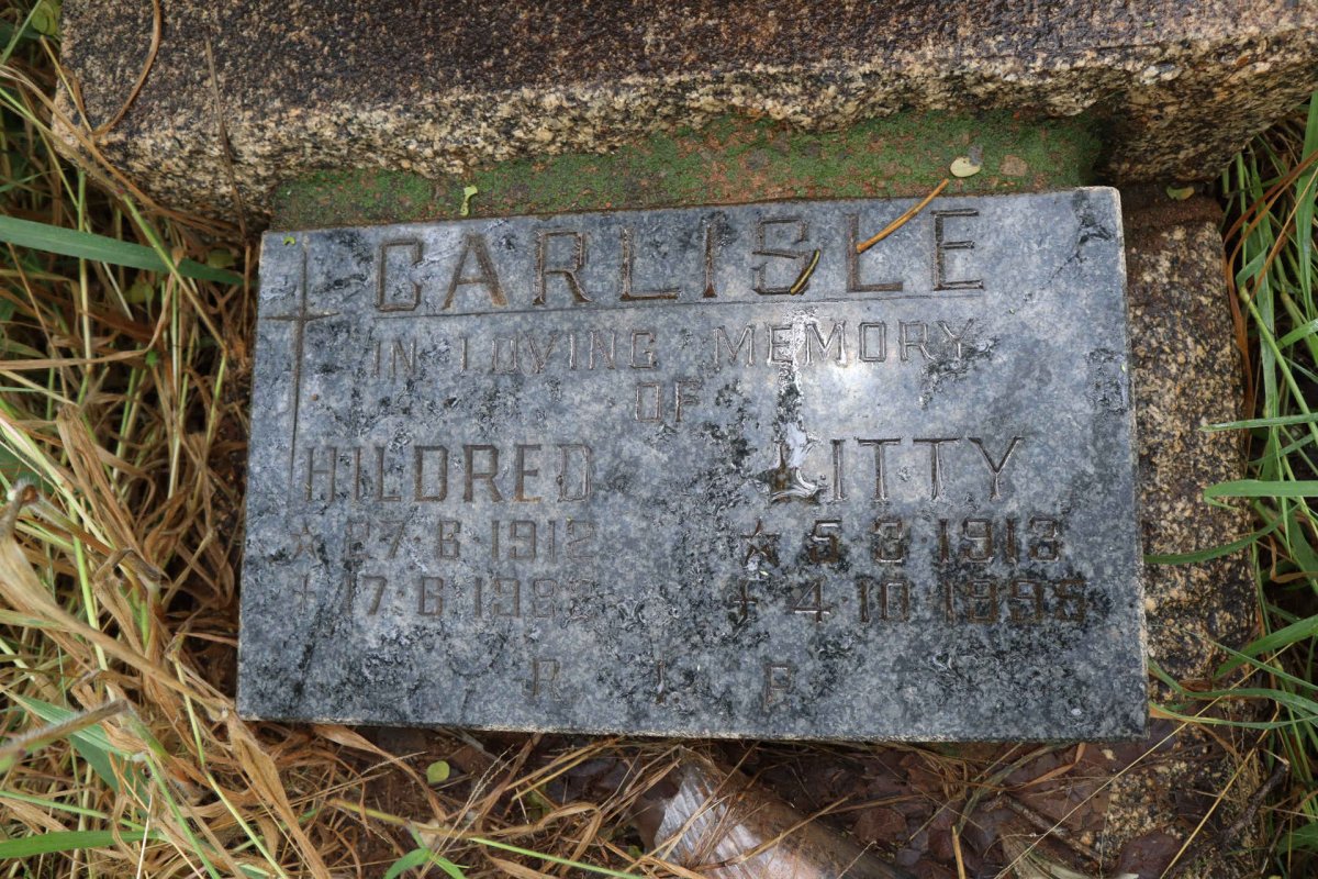 CARLISLE Hildred 1912-1982 &amp; Kitty 1913-1995