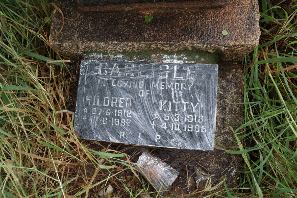 CARLISLE Hildred 1912-1982 &amp; Kitty 1913-1995