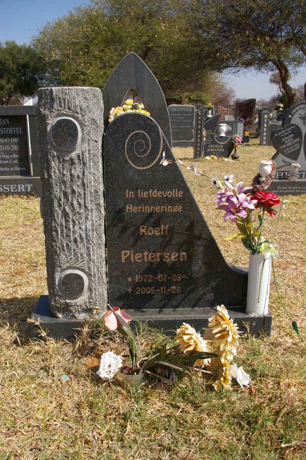 PIETERSEN Roelf 1972-2005