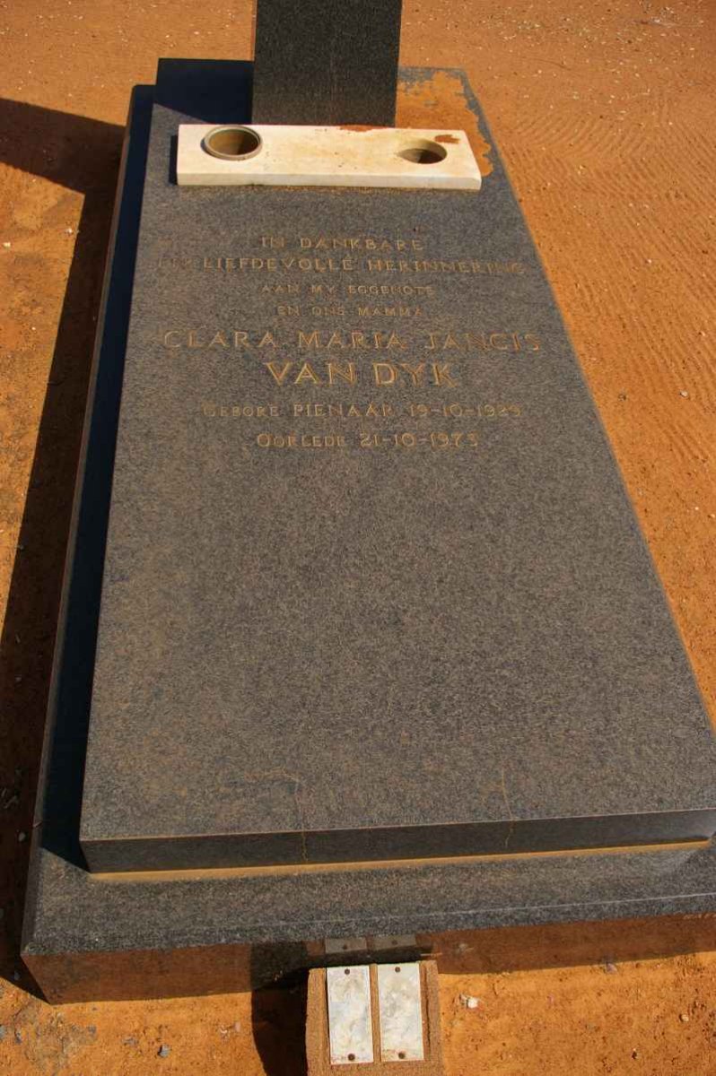 DYK Clara Maria J., van nee PIENAAR 1929-1973