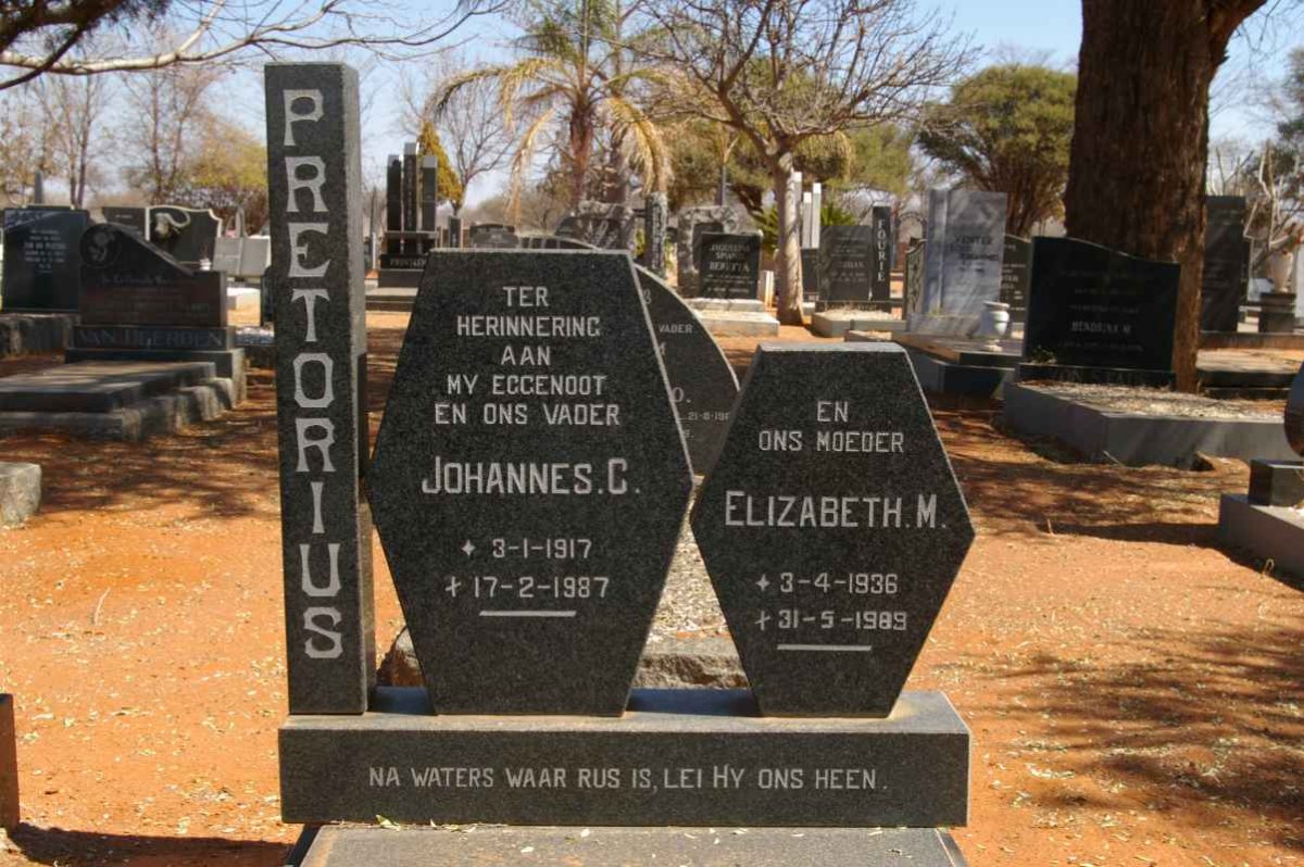 PRETORIUS Johannes C. 1917-1987 &amp; Elizabeth M. 1936-1989