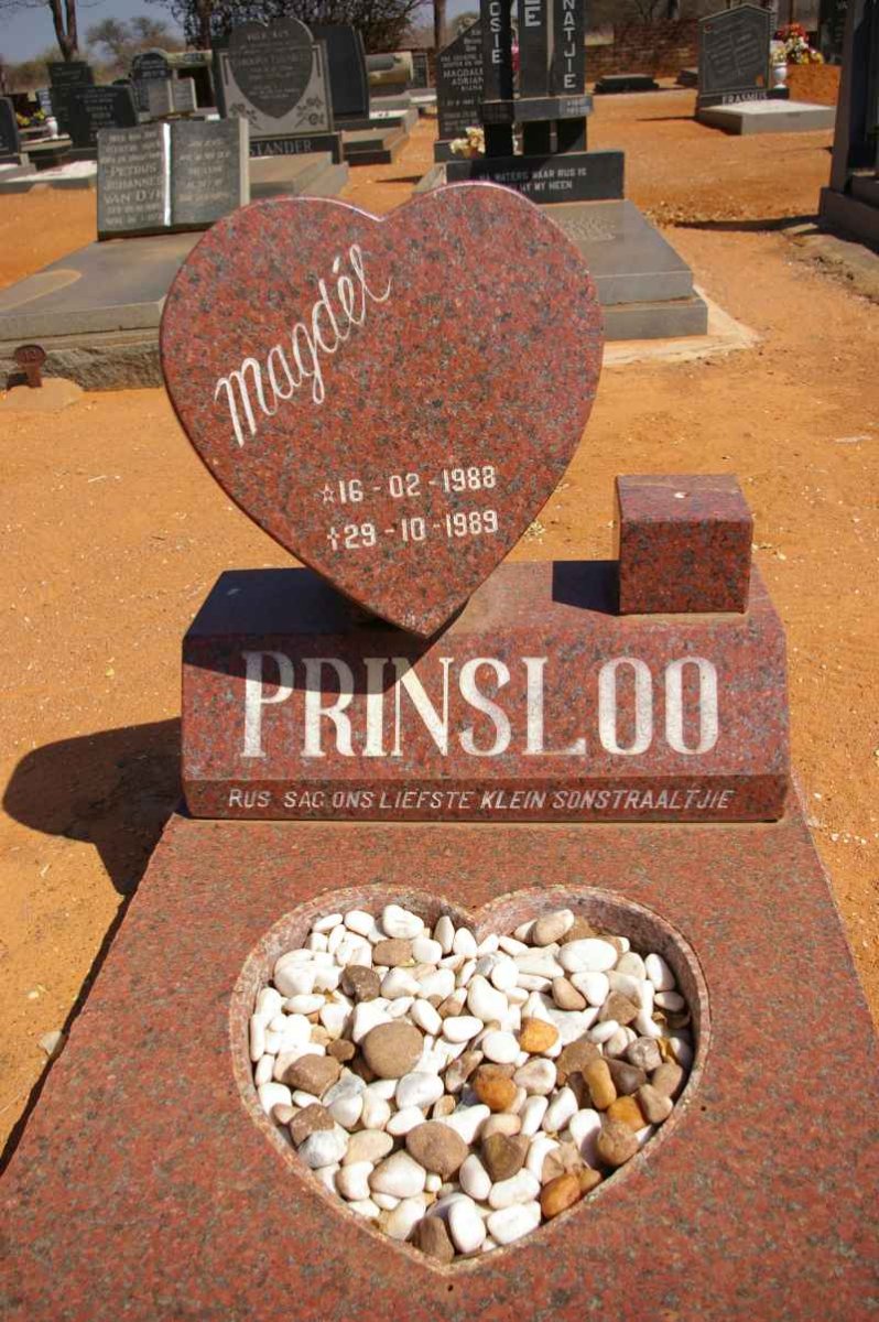 PRINSLOO Magdél 1989-1989